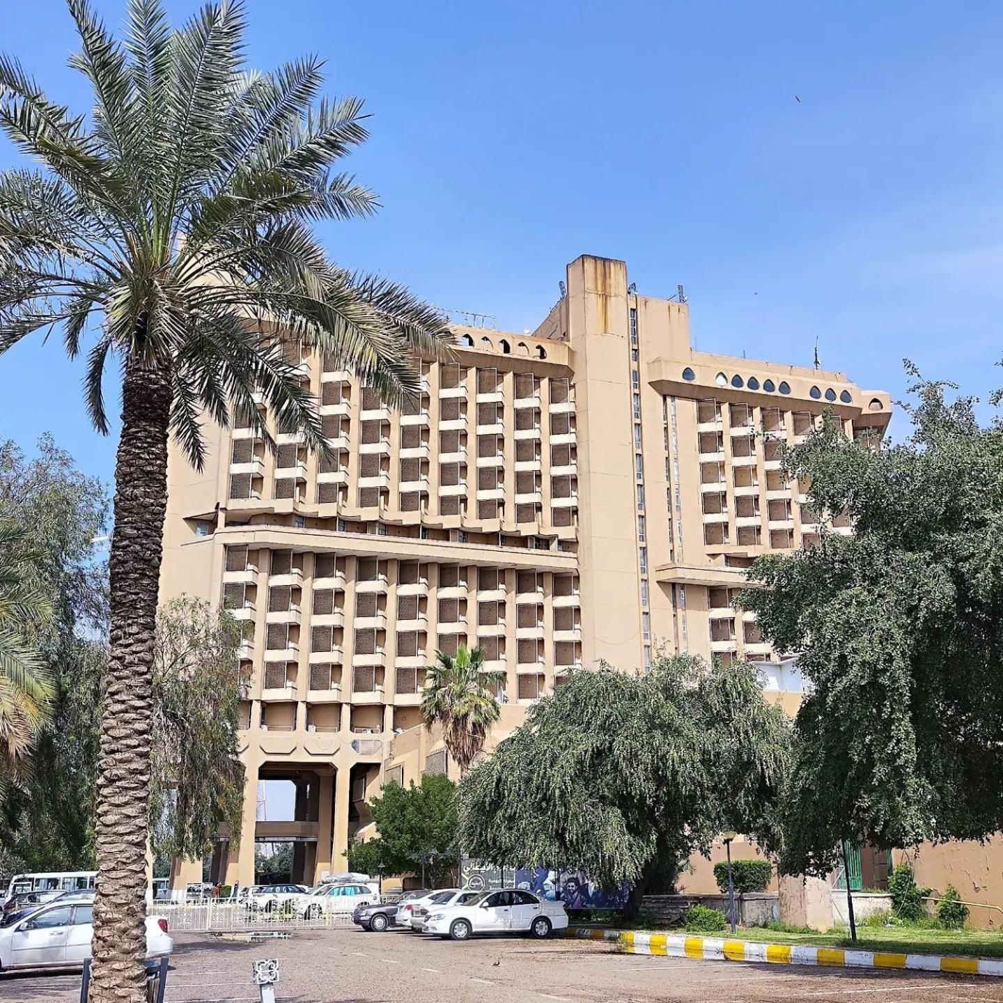 Almansour Hotel Baghdad Exterior photo